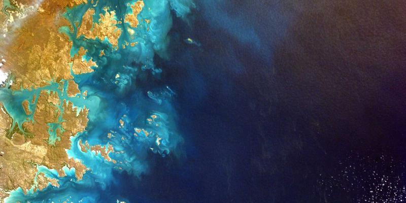 台州盛丰精密模具如何赋能智能家居传感器外壳制造？关键技术深度解析